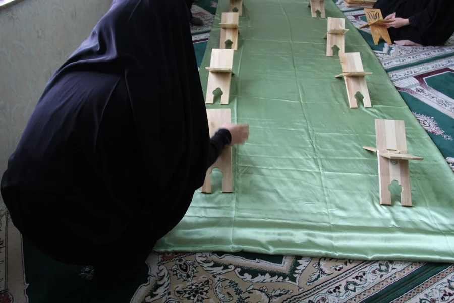 برگزاری آئین غبارروبی در نمازخانه پردیس به مناسبت شروع ماه مبارک رمضان