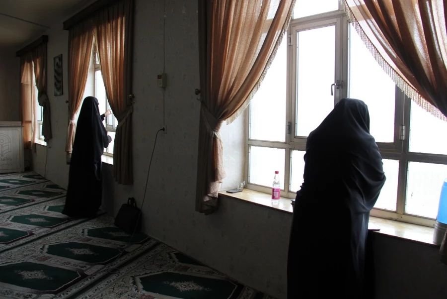 برگزاری آئین غبارروبی در نمازخانه پردیس به مناسبت شروع ماه مبارک رمضان