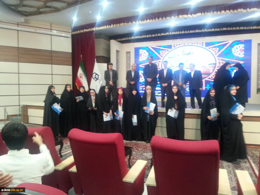 درخشش دانشجومعلم پردیس در بیست نهمین دوره جشنواره فرهنگی دانشجو معلمان دانشگاه فرهنگیان کشور در بخش فعالیت های قرآنی(آوایی)