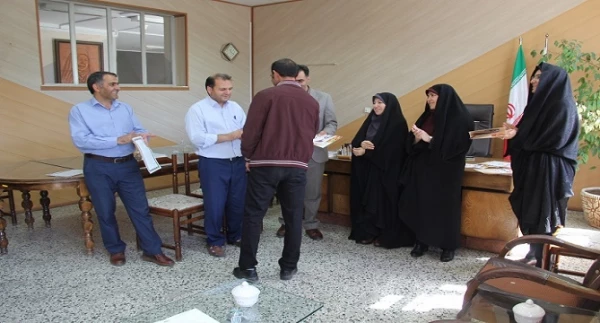 مراسم تکریم و تجلیل از نیروهای شرکتی پردیس بنت الهدی صدر اردبیل برگزار شد