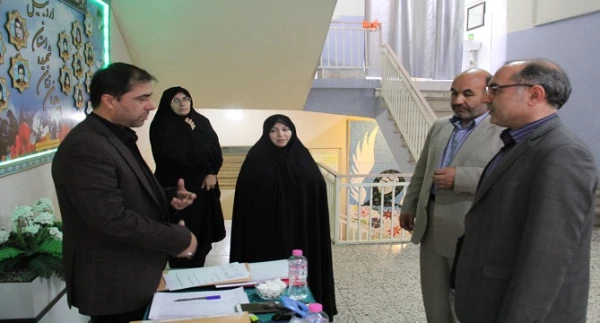 بازدید دکتر عبدی از مصاحبه