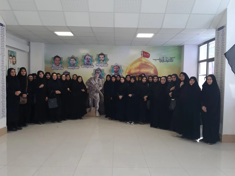 بازدید دانشجومعلمان از موزه دفاع مقدس استان اردبیل