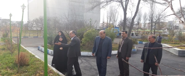 بازدید معاون توسعه مدیریت و پشتیبانی اداه کل آموزش و پرورش از روند اجرایی طرح آسفالت محوطه پردیس 